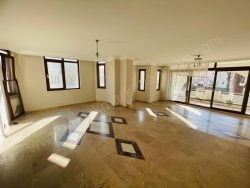 Muratpaşa Güzeloba Mah. Kiralık Daire 3+1 220 M2 | 1. Kat | Klima | 1 Banyo