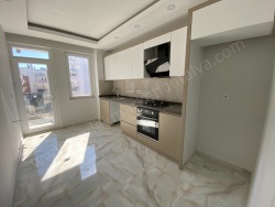 Kepez Varsak Karşıyaka Mah. Satılık Daire 2+1 110 M2 | 2. Kat | Klima | 1 Banyo