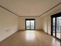 Döşemealtı Yeniköy Mah. Satılık Daire 2+1 95 M2 | 2. Kat | Doğalgaz(Kombi) | 1 Banyo