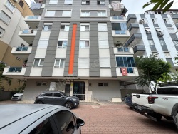 Muratpaşa Gebizli Mah. Satılık Daire 5+1 220 M2 | 4. Kat | Doğalgaz(Kombi) | 2 Banyo