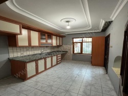 Muratpaşa Ermenek Mah. Satılık Villa 3+1 220 M2 | Villa | Klima | 2 Banyo