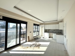 Kepez Göksu Mah. Satılık Daire 2+1 135 M2 | Yüksek Giriş | Doğalgaz(Kombi) | 1 Banyo