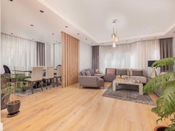 Muratpaşa Çağlayan Mah. Satılık Daire 3+1 180 M2 | 1. Kat | Klima | 2 Banyo