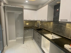 Muratpaşa Soğuksu Mah. Satılık Daire 2+1 80 M2 | 1. Kat | Doğalgaz(Kombi) | 1 Banyo