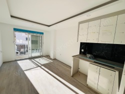 Muratpaşa Cumhuriyet Mah. Satılık Daire 1+1 65 M2 | 2. Kat | Doğalgaz(Kombi) | 1 Banyo