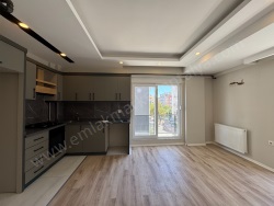 Muratpaşa Kızıltoprak Mah. Kiralık Daire 2+1 95 M2 | 3. Kat | Doğalgaz(Kombi) | 1 Banyo