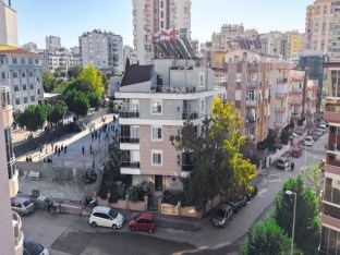 12.CADDE YAKINI KULLANIŞLI SATILIK 2+1