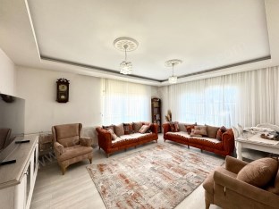 KIZILTOPRAK MRK. KONUMDA ÇİFT BANYOLU KOMBİLİ GENİŞ 3+1