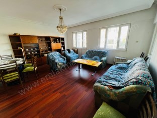 CADDE ÜSTÜ ÇOK GENİŞ FIRSAT 3+1 DAİRE
