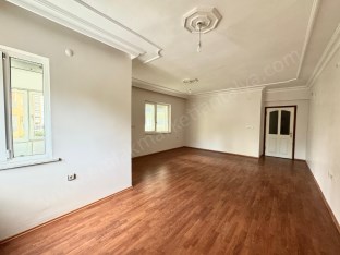 YENİGÜNDE ÇOK GENİŞ KULLANIŞLI SİTE İÇİ 3+1 DAİRE