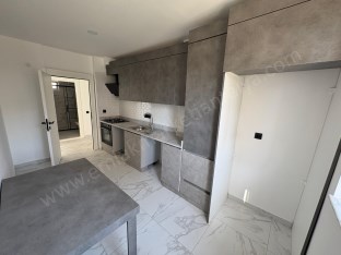 GENİŞ SIFIR LÜKS AYRI MUTFAKLI 2+1