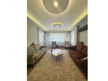 YENİGÜNDE ÖNÜ FULL AÇIK 170 M² İÇİ FULL YAPILI ARAKAT