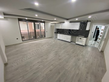 GÜLLÜK PTT ARKASI  ÇOK GENİŞ  K.OTOPARKLI  2+1