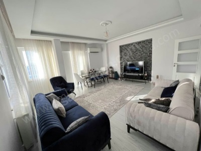 Meydankavağı Mahallesinde İçi Full Yenilendi Geniş 3+1 Arakat Satılık Daire Muratpaşa Mah