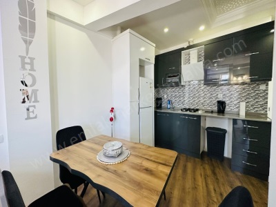 Şehrin Merkezinde Komple Yenilenmiş 1+1 Eşyalı Satılık Daire Muratpaşa Elmalı Mah