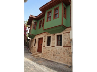 Kaleiçinde İçi Full Yapılı Denize Yürüme Mesafesinde Satılık Villa 3+1 Ticari Muratpaşa Selçuk Mah