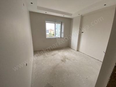 Varsak Karşıyakada Katta Geniş 1+1 Satılık Daire Kepez Karşıyaka Mah