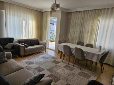 Cumhuriyet Mahallesinde Asansörlü Doğalgazlı Cadde Yakını 4+1 Dubleks Satılık Daire Muratpaşa Mah