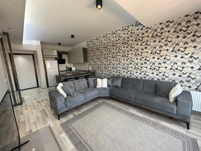 Deniz Manzaralı Site İçerisinde Full Eşyalı 1+1 Satılık Daire Kepez Gülveren Mah