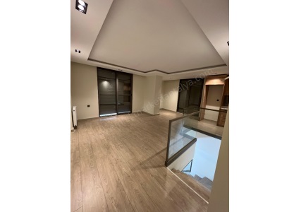 Konyaaltında Ultra Lüks Sitede Yüzme Havuzlu 3+1 Bahçe Dubleks Satılık Daire Sarısu Mah