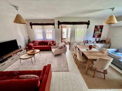 Müstakil Villa Tadında Bahçe Dubleks Harika Lokasyon 2+1 Satılık Daire Konyaaltı Toros Mah