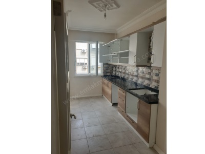 Varlık Mahallesi 100 Yıl Bulvarı Yakını Katta 3+1 Ayrı Mutfak Satılık Daire Muratpaşa Mah