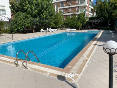 Larada Havuzlu Sitede Geniş Önü Açık Katta 3+1 Satılık Daire Muratpaşa Çağlayan Mah