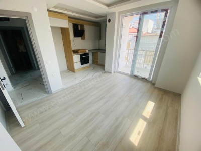 Katta Asansörlü Güney Cephe 2+1 Fırsat Satılık Daire Kepez Kütükçü Mah