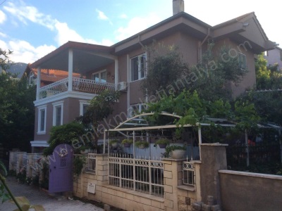 Antalya Manzaralı Bakımlı 3+1 Satılık Villa Konyaaltı Geyikbayırı Mah