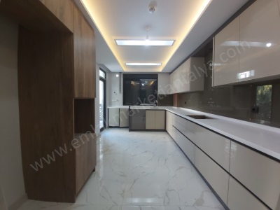 12 Caddede Yerden Isıtmalı Havuzlu Kapalı Oto Lüks 4+1 Satılık Daire Muratpaşa Meydankavağı Mah