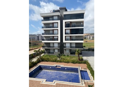 Tramvay Yakını Havuzlu Site İçi Arakat 2+1 Satılık Daire Kepez Fevzi Çakmak Mah