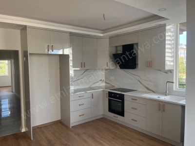 Denize 50 Mt Full Yapılı Arakat 3+1 Fırsat Satılık Daire Konyaaltı Arapsuyu Mah