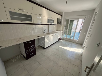 Kızıltoprak Tramvay Yakını Arakat Çok Geniş 3+1 Satılık Daire Muratpaşa Mah