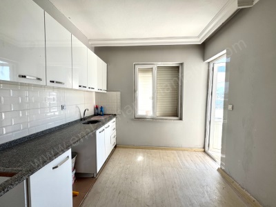 Cumhuriyet Mahallesinde Geniş Kullanışlı Fırsat 3+1 Arakat Satılık Daire Muratpaşa Mah