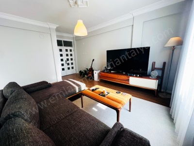 Gençlik Mahallesinde Denize Yürüme Mesafesinde Fırsat 3+1 Satılık Daire Muratpaşa Mah