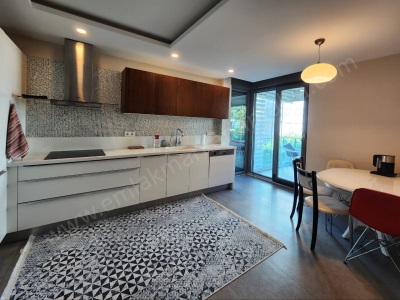 Larada Havuzlu Sitede Geniş Lüks Katta 3+1 Satılık Daire Muratpaşa Çağlayan Mah