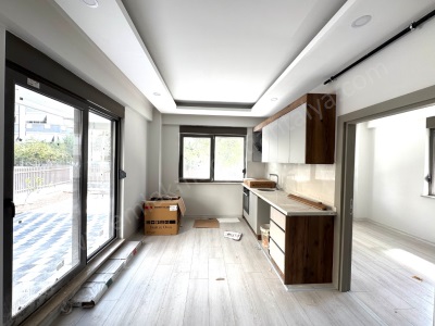 Güvenlik Mahallesinde 1+1 Geniş Kullanışlı Satılık Daire Muratpaşa Mah