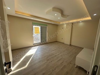 Aktoprakta Site İçerisinde Sıfır Asansörlü 2+1 Satılık Daire Kepez Aktoprak Mah