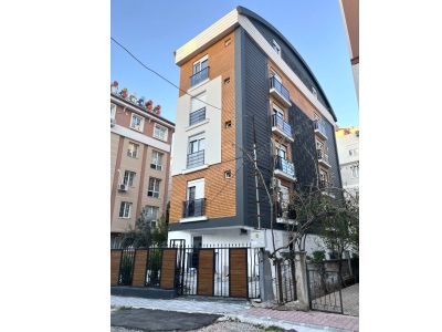 Gebizli Mahallesinde Geniş Kullanışlı 1+1 Arakat Satılık Daire Fırsat Muratpaşa Mah