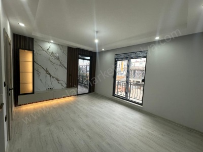 Yatırımlık Şık Katta 1+1 Satılık Daire Kepez Varsak Karşıyaka Mah