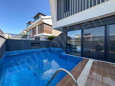 Villa Kaufen In  Türkei, Antalya, Muratpasa, Guzeloba Str. , 4+1 Zimmer, 205 m2