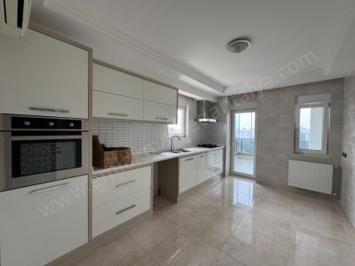 Yenigünde Havuzlu Site İçi Çift Banyolu Fırsat 3+1 Satılık Daire Muratpaşa Yenigün Mah