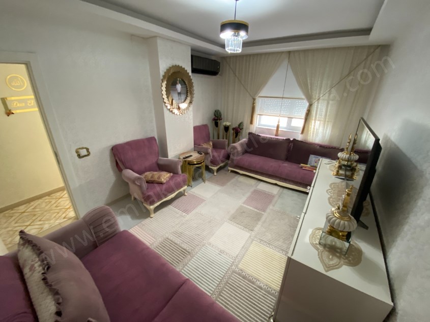 MEYDAN KAVŞAĞINA YÜRÜME MESAFESİNDE ASANSÖRLÜ ÇOK ŞIK 3+1