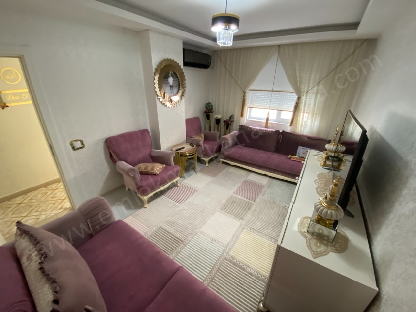 MEYDAN KAVŞAĞINA YÜRÜME MESAFESİNDE ASANSÖRLÜ ÇOK ŞIK 3+1