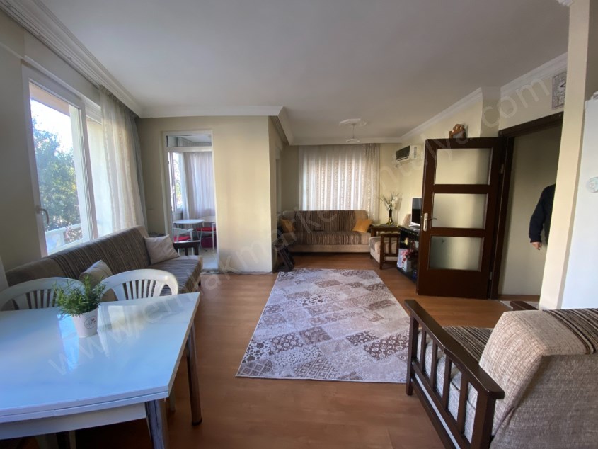 MEYDANKAVAĞINDA 12.CADDE YAKINI 2+1 ÖNÜ AÇIK DAİRE