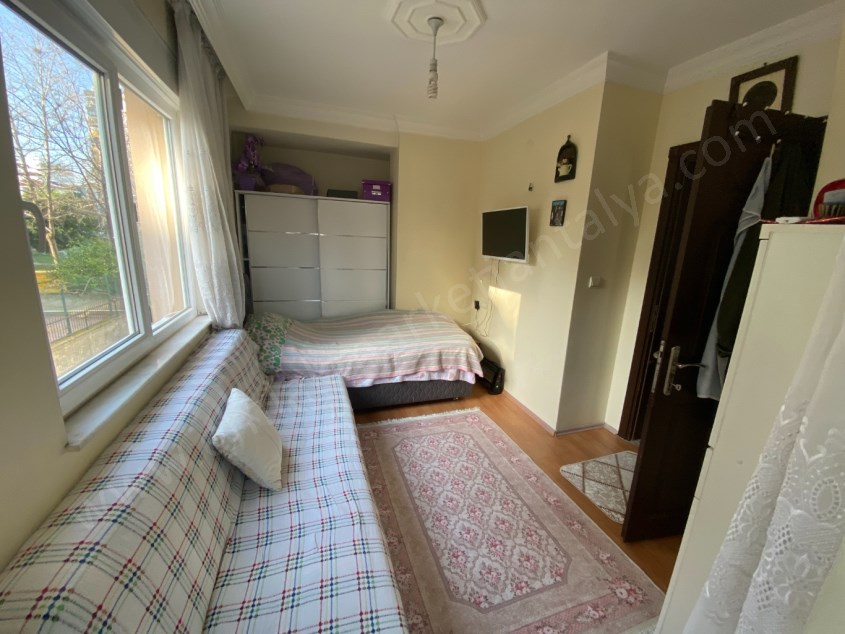 MEYDANKAVAĞINDA 12.CADDE YAKINI 2+1 ÖNÜ AÇIK DAİRE