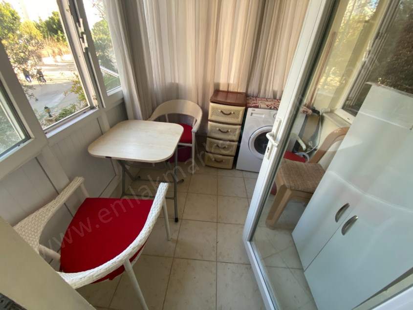 MEYDANKAVAĞINDA 12.CADDE YAKINI 2+1 ÖNÜ AÇIK DAİRE
