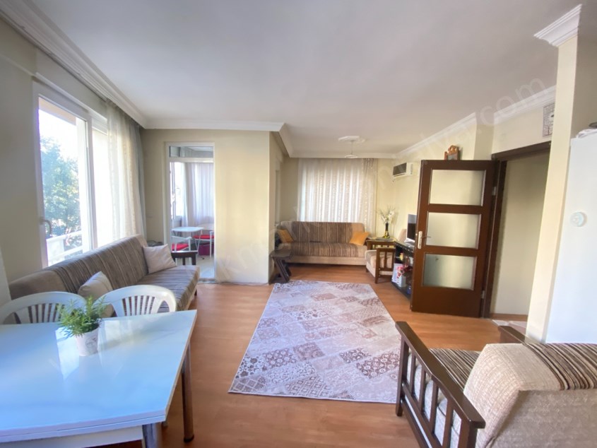MEYDANKAVAĞINDA 12.CADDE YAKINI 2+1 ÖNÜ AÇIK DAİRE