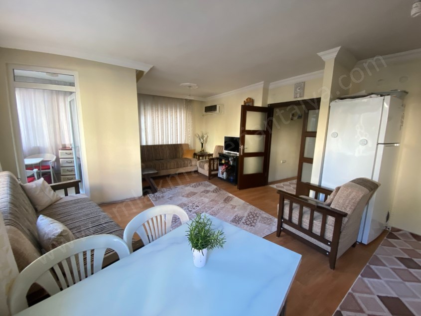 MEYDANKAVAĞINDA 12.CADDE YAKINI 2+1 ÖNÜ AÇIK DAİRE