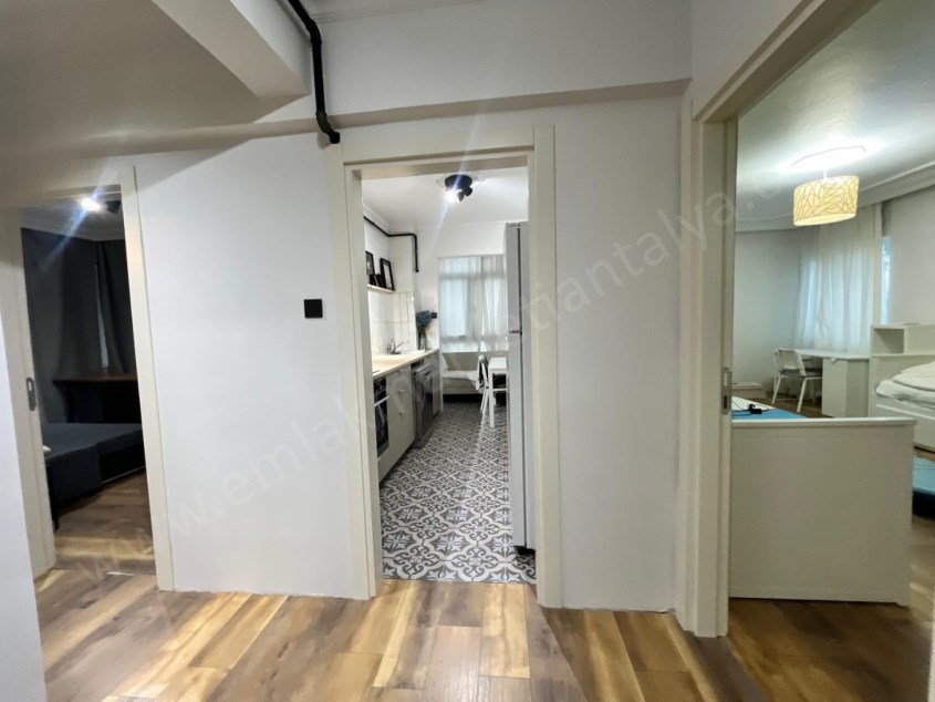 ANTALYANIN GÖBEĞİNDE 2+1 AYRI MUTFAK ASANSÖRLÜ EŞYALI İÇİ YAPILI